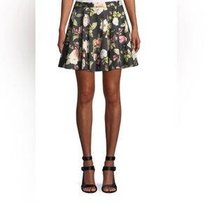 Alice + Olivia Black Blaise Floral Mini Skirt NWOT Size 2
